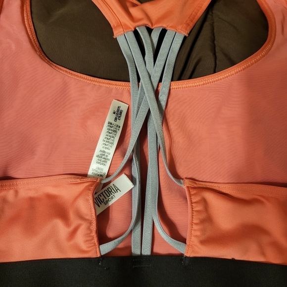 Victoria The Player pink Sports Bra Med - Picture 7 of 10